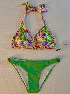 LA ISLA LOW RISE BIKINI BOTTOMS AND COORDINATING SHADE & SHORE TOP